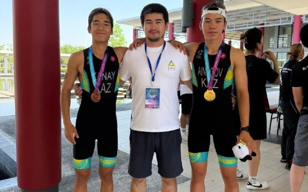 Trıatlonnan Azııa kýbogynda el quramasy eki medal aldy