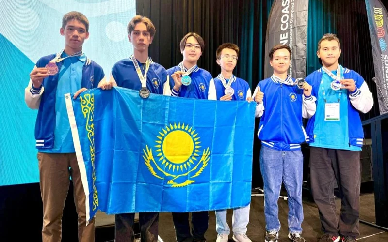 Шесть медалей завоевали казахстанские школьники на престижной олимпиаде IMO-2025