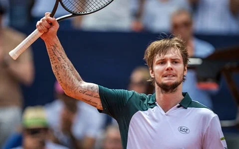 Александр Бублик выиграл турнир серии ATP 250 в Швейцарии