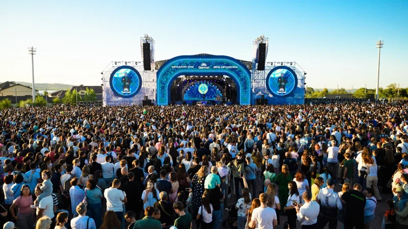 Громко, ярко, незабываемо: праздничный концерт в День металлурга прошёл в Темиртау