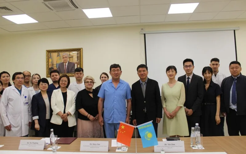 Казахстан и Китай будут сотрудничать в диагностике и лечении онкологии