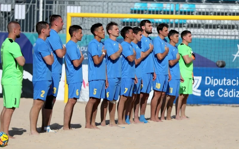 Пляж футболи