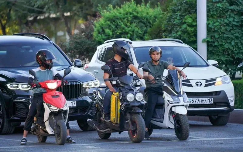 Jambyl oblysynda mototsıkl men moped júrgizýshilerine jappaı aıyppul salyndy