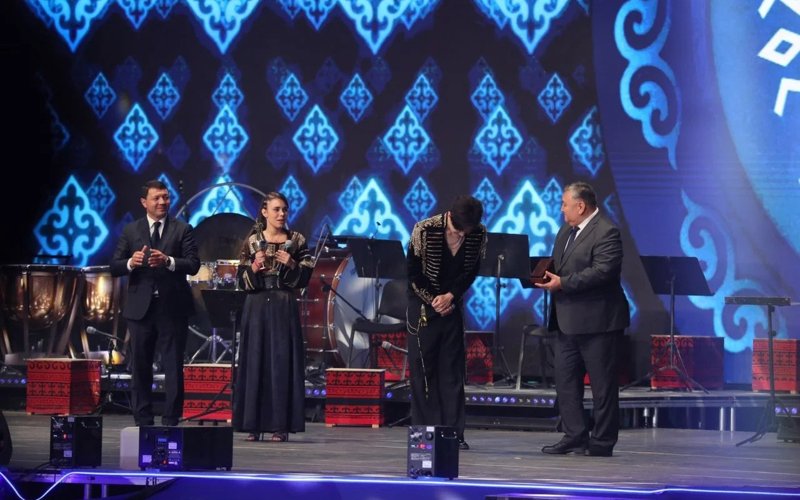 Dimash Qudaibergen awarded People's Artist of Kyrgyzstan title Dimash Qudaibergen awarded People's Artist of Kyrgyzstan title