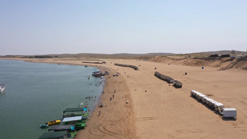 Shardaradaǵy jaǵajaı retke keltirilip, demalýshylarǵa sapaly qyzmet kórsetile bastady 