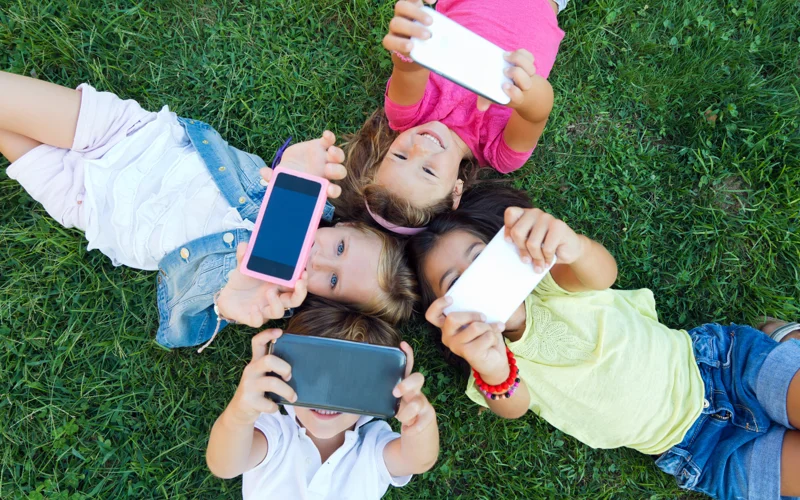 дети, телефон