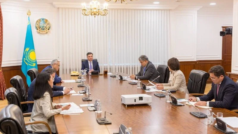哈萨克斯坦政府将制定加强医务人员保护的综合措施