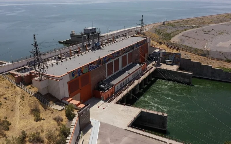  Шардаринское водохранилище