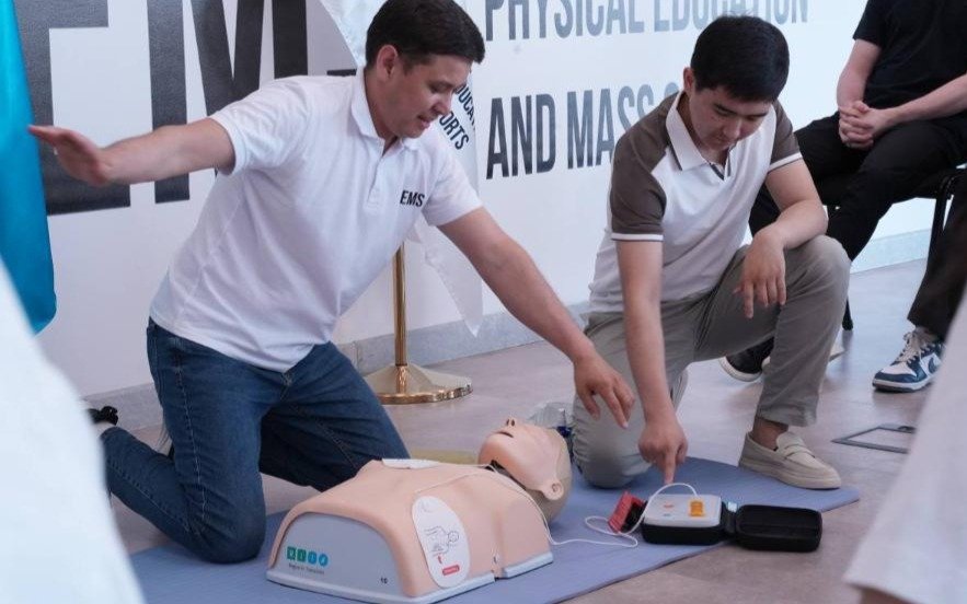 Анальды белбеу арқылы дұрыс жыныстық қатынас Жастармен порно секс онлайн көру