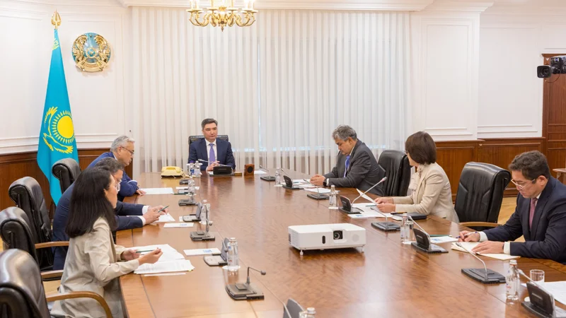 Үкімет медицина қызметкерлерін қорғауды күшейту жөніндегі шаралар кешенін дайындайды