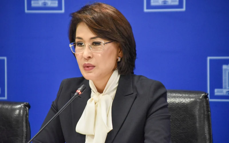 Акмарал Альназарова