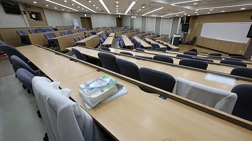 Boycotting medical students allowed to return in fall semester in S. Korea