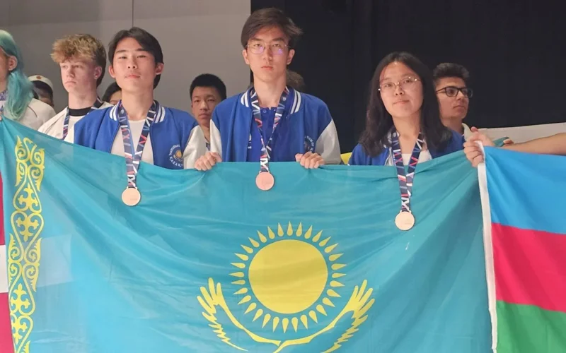 Team Kazakhstan hauls 5 medals at IPhO-2025 in France