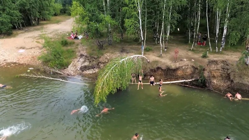 Купальный сезон под запретом: в Риддере могут закрыть единственный пляж