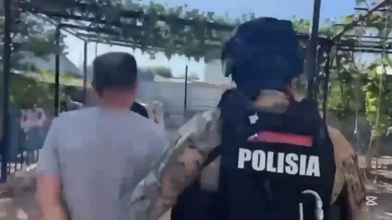 Полиция Алматы задержала подозреваемых в распространении мефедрона