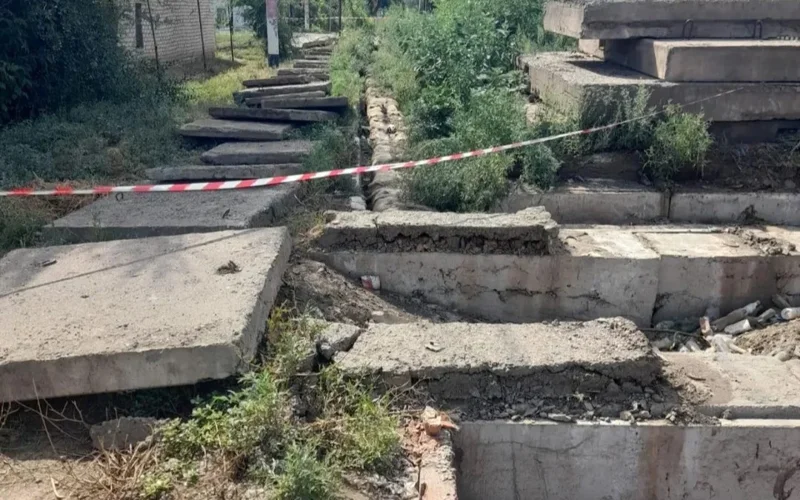 Орал қаласында екі мекенжайда құбыр жарылды 