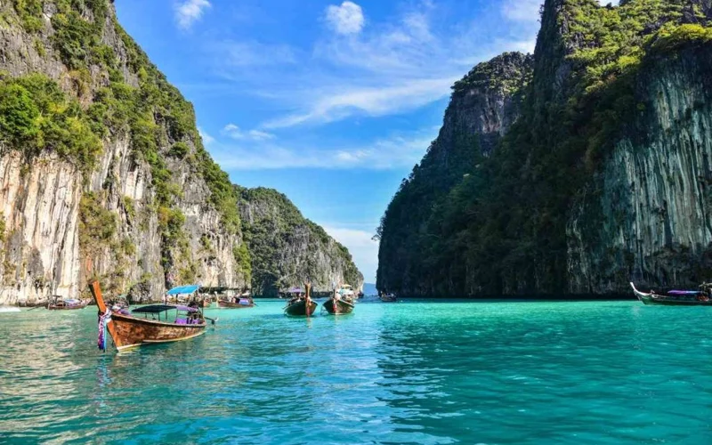 Number of Uzbekistan citizens traveling to Thailand increased 2.3-fold