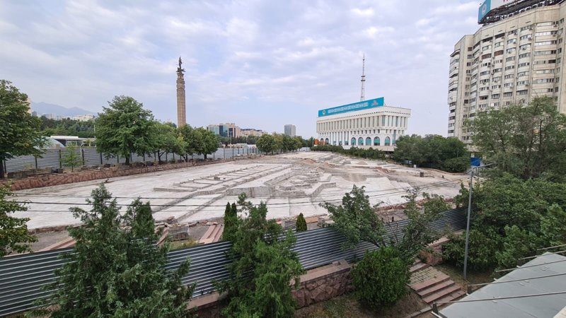 В Алматы обновляют 4 крупных фонтана: начались работы по гидроизоляции В Алматы обновляют 4 крупных фонтана: начались работы по гидроизоляции