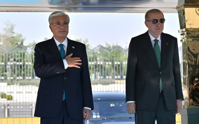 Recep Tayyip Erdogan welcomes Kassym-Jomart Tokayev at presidential palace in Ankara Recep Tayyip Erdogan welcomes Kassym-Jomart Tokayev at presidential palace in Ankara