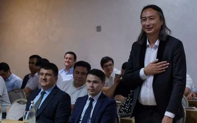 Этникалық қазақ Өзбекстандағы бірегей театрдың директоры болып тағайындалды