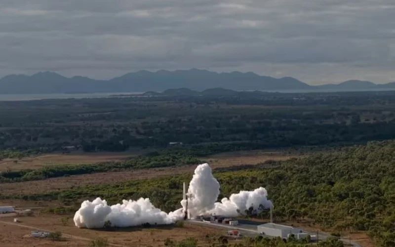 Аустралияның алғашқы орбиталық зымыраны 14 секундта құлап түсті