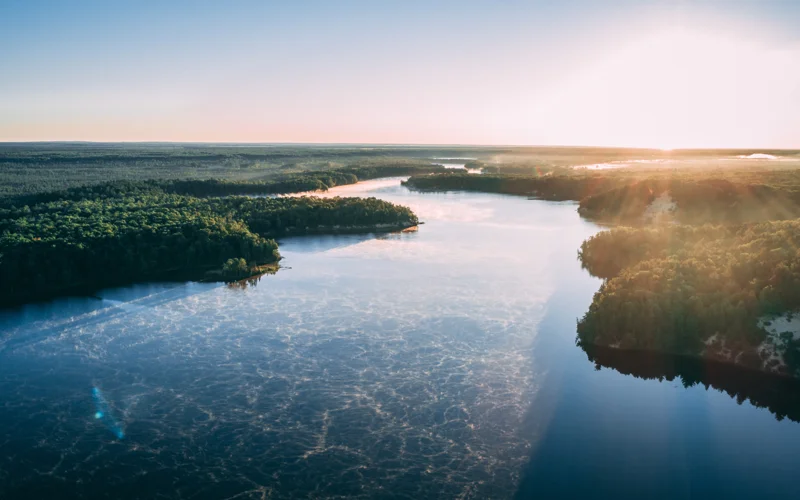 река