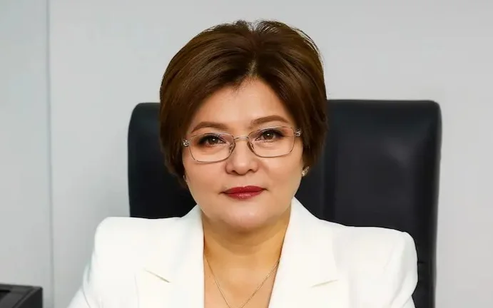  Бейбіткүл Сәрсемханқызы КӘРІМОВА 