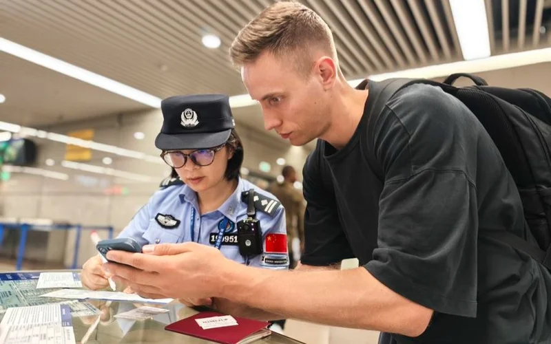 Қытай 75 елдің азаматтары үшін визасыз режим енгізді