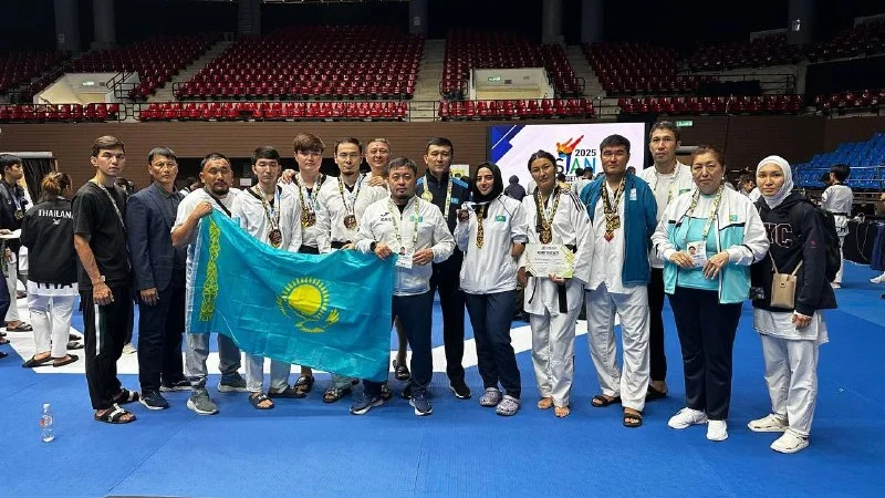 Qazaqstan parataekvondo quramasy Azııa chempıonatynda 11 medalge qol jetkizdi