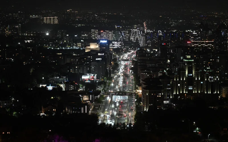 В Алматы продолжается модернизация городской системы освещения