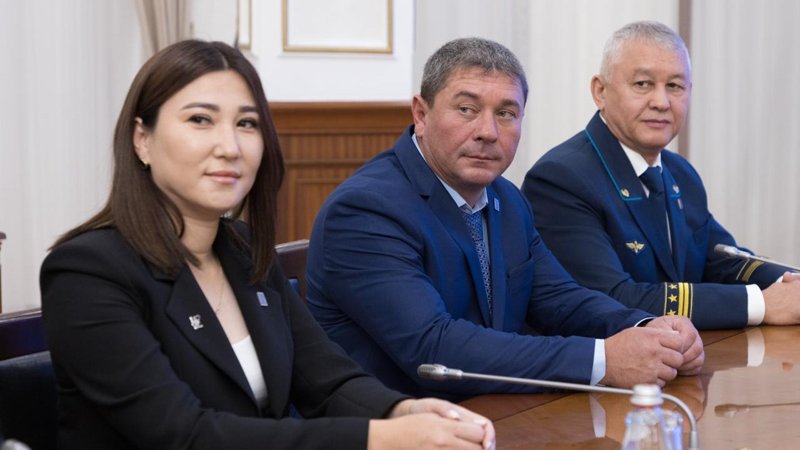көлік саласы қызметкерлеріне мемлекеттік наградалар табыс етілді