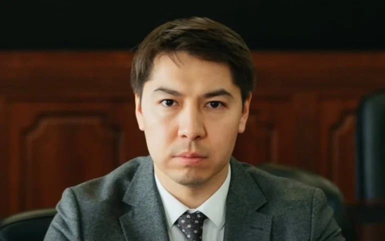 Асланбек Қуандықұлы ЖАҚЫПОВ