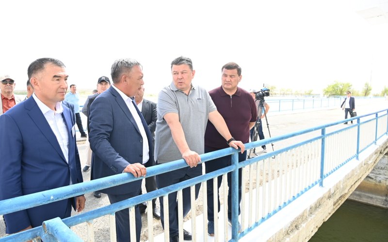 Қанат Бозымбаев Қызылорда облысының аграршыларымен кездесті Қанат Бозымбаев Қызылорда облысының аграршыларымен кездесті