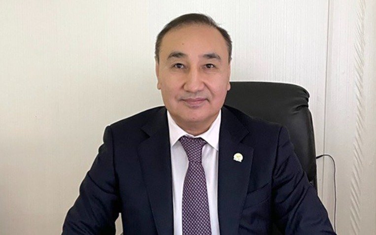 Талғат Амангелдіұлы МОМЫШЕВ Талғат Амангелдіұлы МОМЫШЕВ