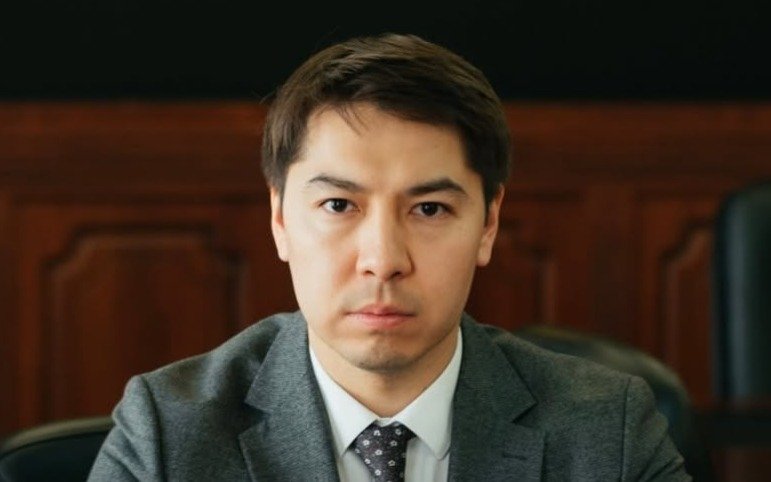 Асланбек Қуандықұлы ЖАҚЫПОВ Асланбек Қуандықұлы ЖАҚЫПОВ