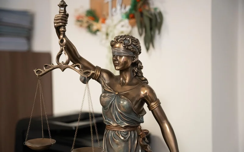 Ispanııada jeke derekterdi jarııa etkeni úshin aıyptalǵan bas prokýror tergeýge alyndy
