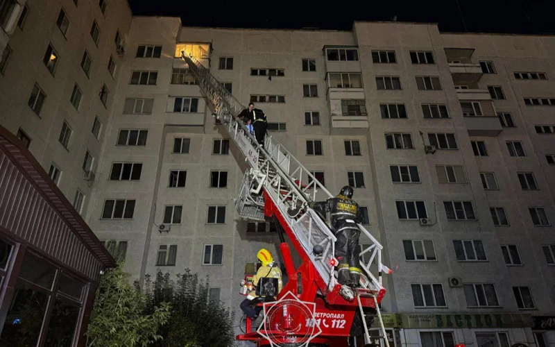 Огнеборцы спасли 29 и эвакуировали 97 человек в Петропавловске