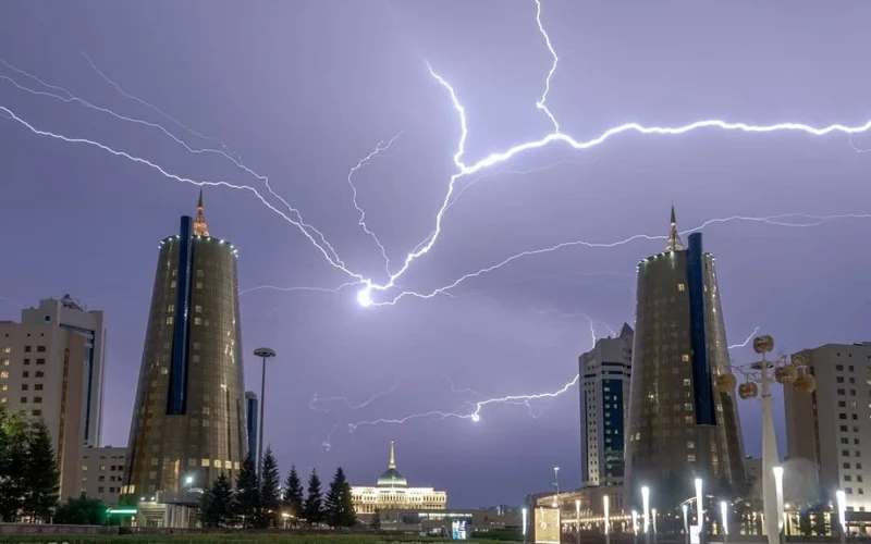 Каким правилам нужно следовать при грозе — МЧС РК