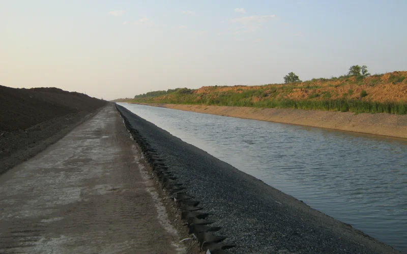 Пятилетний ребенок утонул в оросительном канале в городе Косшы