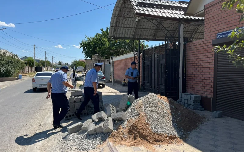 Нарушителей порядка и чистоты наказали в Шымкенте