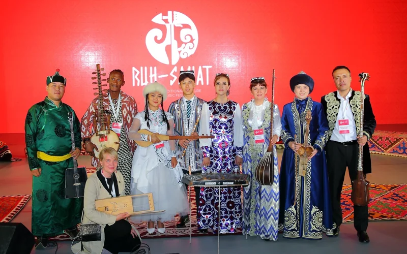Казахстанские артисты стали обладателями наград на фестивале «Рух Санат» в Чолпон-Ате 