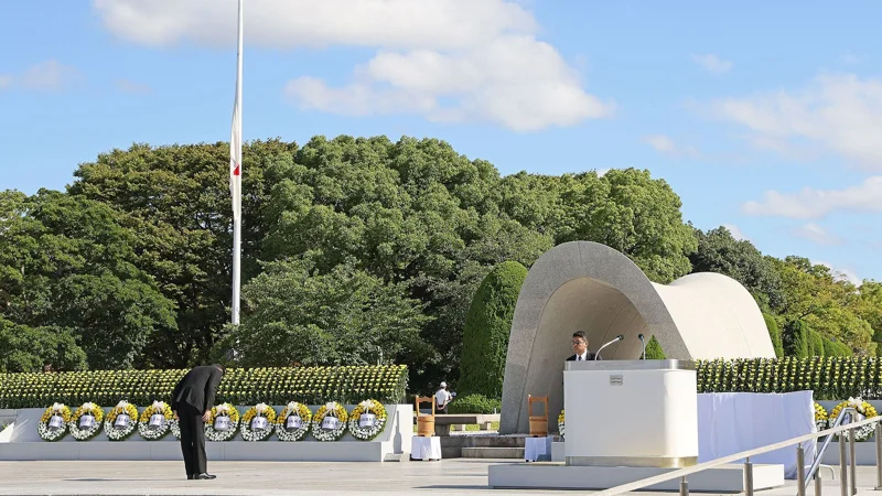 Хиросима вспоминает жертв атомной бомбардировки
