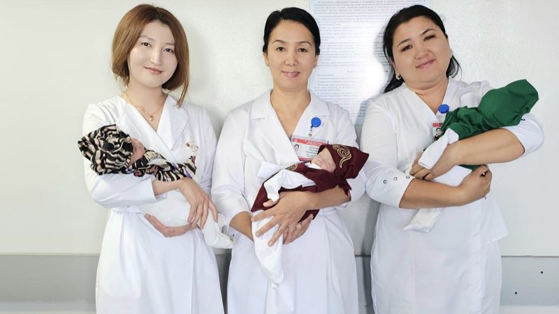奇姆肯特一名39岁产妇顺利产下三胞胎 奇姆肯特一名39岁产妇顺利产下三胞胎