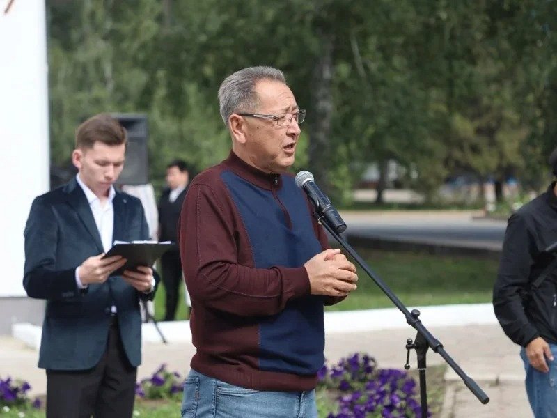 Mural dedicated to Abai Kunanbayev unveiled in Petropavlovsk Mural dedicated to Abai Kunanbayev unveiled in Petropavlovsk