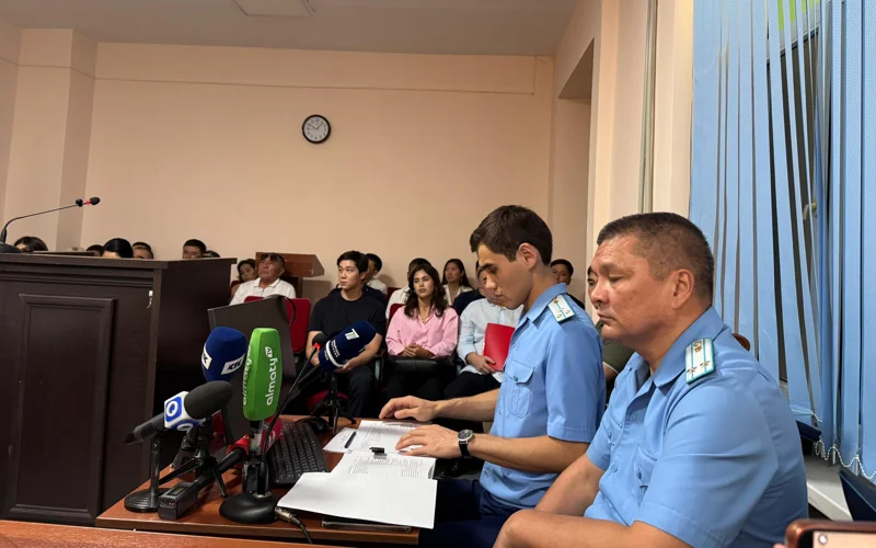 Подсудимый Ернар Жиембай  дал показания по делу о покушении на замакима Шымкента