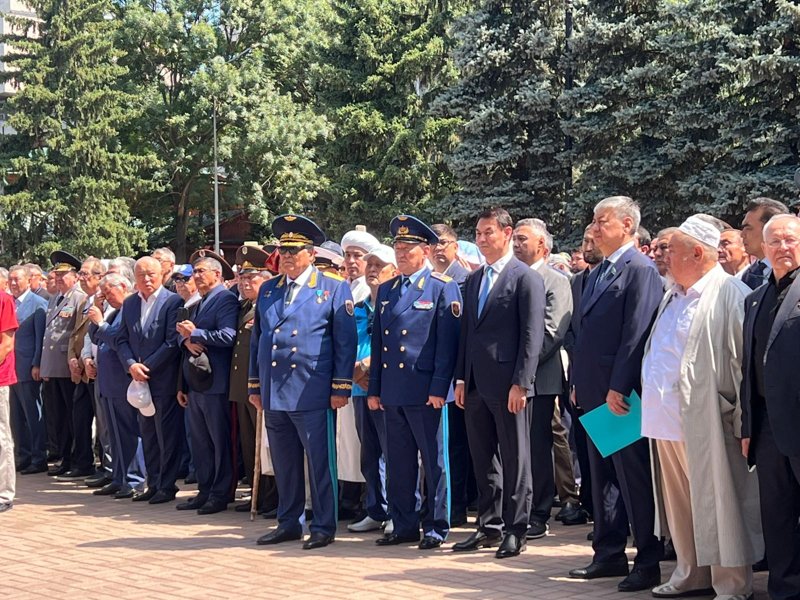 В Алматы прощаются с космонавтом Талгатом Мусабаевым В Алматы прощаются с космонавтом Талгатом Мусабаевым