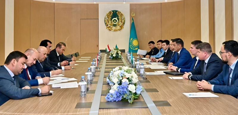 Kazakhstan, Tajikistan agree to boost transit capacities