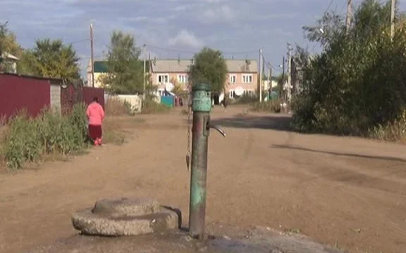 Pavlodar qalasynyń kóshelerindegi sý kolonkalary alynyp tastalmaqshy