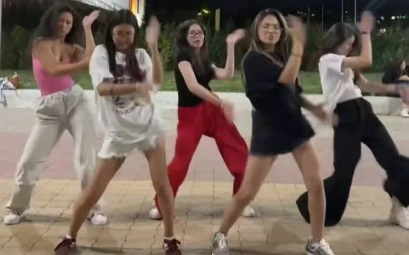 Джей Ло понравилось видео танцовщиц из Актобе