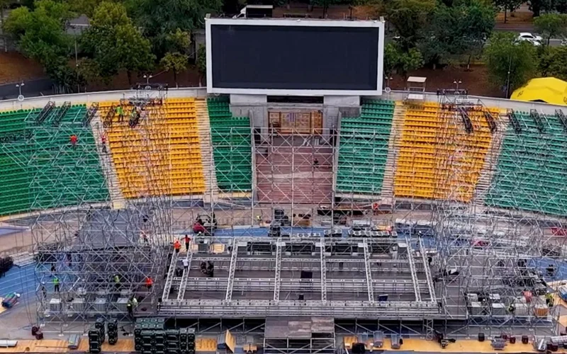 Джей Лоның концертіне дайындық жұмыстары